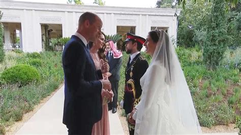 Prince William, Kate make rare appearance at royal wedding in Jordan ...