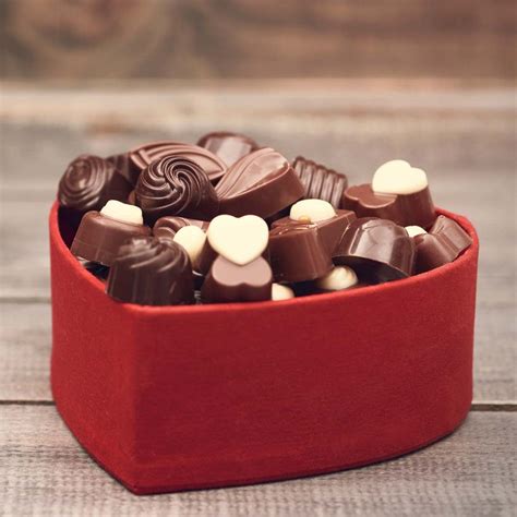 Homemade Premium Ooty Chocolate Truffles (Heart Shape Tin) – Dudeme