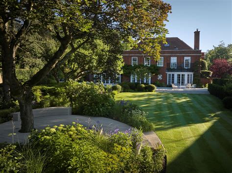 contemporary family garden | Andy Sturgeon Design