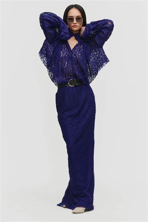 Lapis Smocked Lace Cropped Blouse – Qua