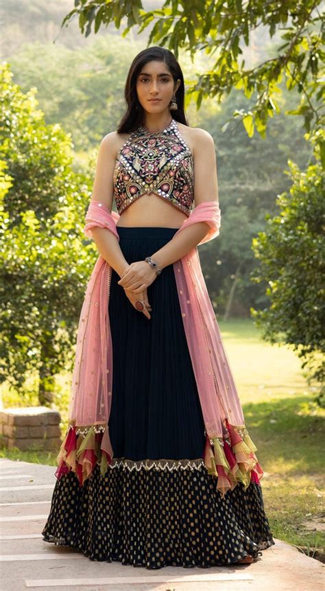 Partywear lehenga set | Designer lehengas for Women | Basanti Kapde aur ...