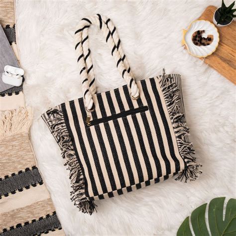 Shop Tote Bags Online - Fashionable and Functional | Maisha Lifestyle ...