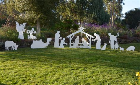 Outdoor Nativity Scenes Holy Night Outdoor Nativity Set | Outdoor ...