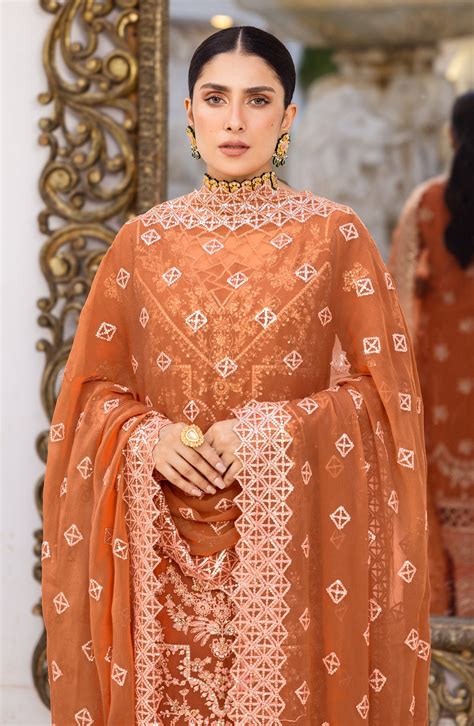 Emaan Adeel Zimal Luxury Formals – ZM 09 Gulaal – YourLibaas
