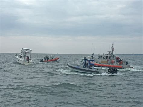 Army Corps of Engineers boat crew assists in rescue | Article | The ...