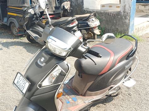 Pardi Liquor Seizure; Udwada Bootlegger Arrested 76 Bottles Moped Two ...