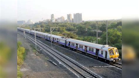 Mumbai Local Train Latest Breaking News,Mumbai Local Train: मुंबई ...