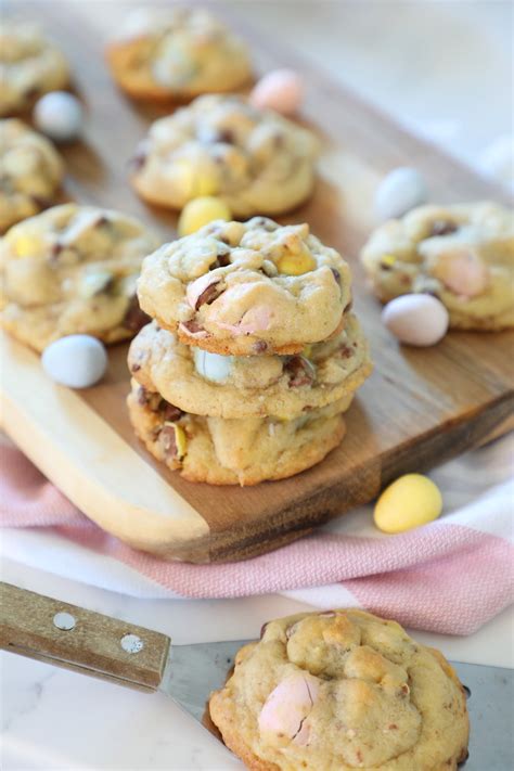 Cadbury Mini Egg Cookies - Weekend Craft