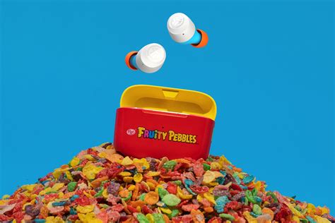 Estos auriculares Fruity Pebbles son el sueño de un adicto a los cereales hecho realidad - TecnoLoco