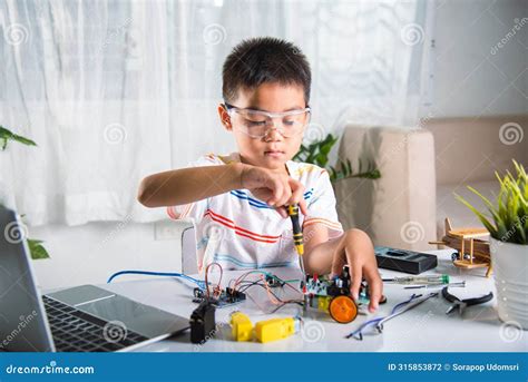 Homemade Arduino Robots 的图像结果