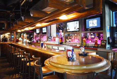 Jackson’s Hunt Club restaurant rebranded as Sullivan’s under new ...