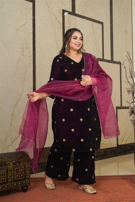 Wine Embroidered Velvet Kurta Suit Set - (Set of 3) – Nangaliaruchira