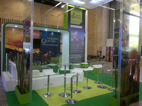 Free Publick Ltda.: Customer Reviews, Stands and Services