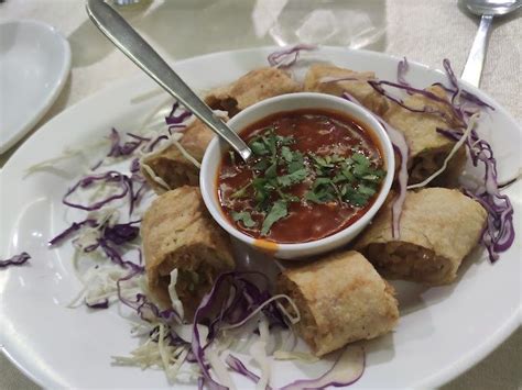 Savoureux Restaurant – Multi-Cuisine Dining in Naranpura, Ahmedabad