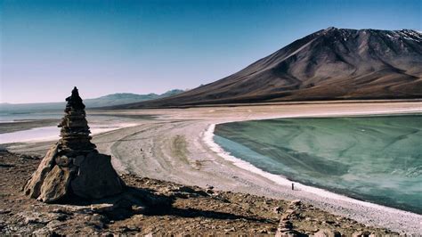 BOLIVIA: UYUNI SALT FLAT DESERT & LANDSCAPES 3 DAYS/2 NIGHT - Klook India