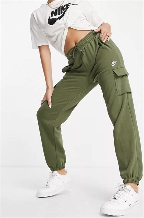 The 16 Best Fleece-Lined Joggers for Women | Marie Claire