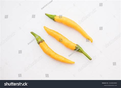 80,755 Yellow Hot Chili Pepper Images, Stock Photos & Vectors ...