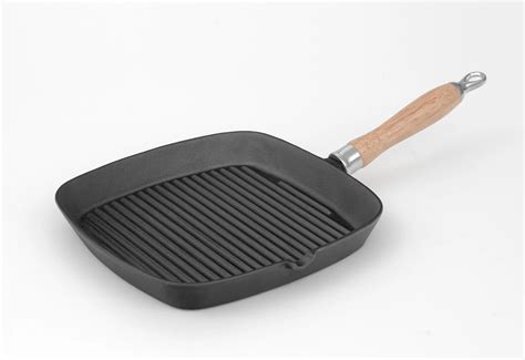 Grill Pan: Cast Iron Square 22.5cm Grill Pan, Cast Iron - The Big ...