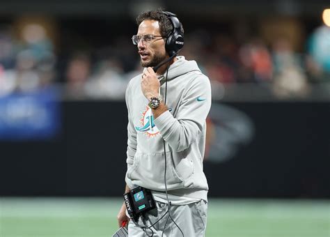 Mike McDaniel Blames A.I. for Viral Photo at Bills Bar After Win | Us ...