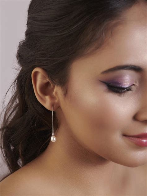 Oyster Drop Pure Silver Sui Dhaga Earrings – Curio Cottage