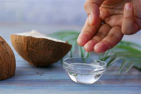 12 Best Oils To Reduce Split Ends | Femina.in