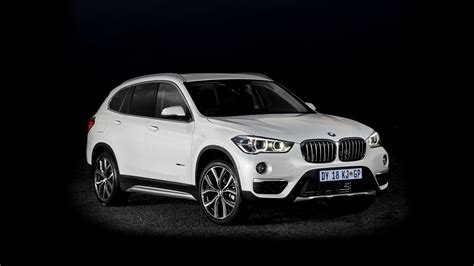 4K Ultra HD BMW X1 White SUV Wallpaper