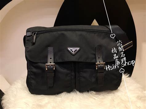 ※芯閣名牌精品店※ PRADA BT1738 黑色 尼龍 雙口袋 斜背包 郵差包 近全新 | Yahoo奇摩拍賣