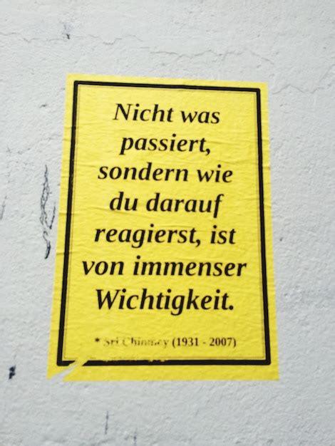 Information Sign 的图像结果