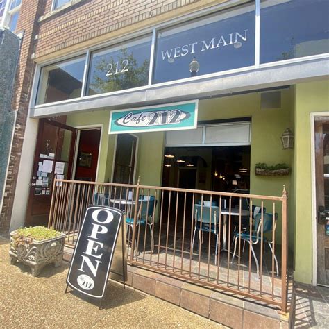 A Day-to-Night Guide to Dining in Tupelo | Visit Tupelo