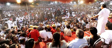 Dissidents Quit BJP, Come over to CPI(M) | Peoples Democracy