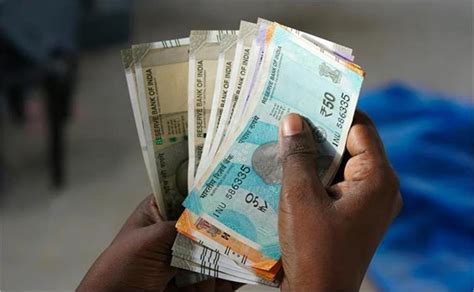 8th Pay Commission: नया सैलरी स्ट्रक्चर लागू होने से पहले बढ़ जाएगा 70% ...