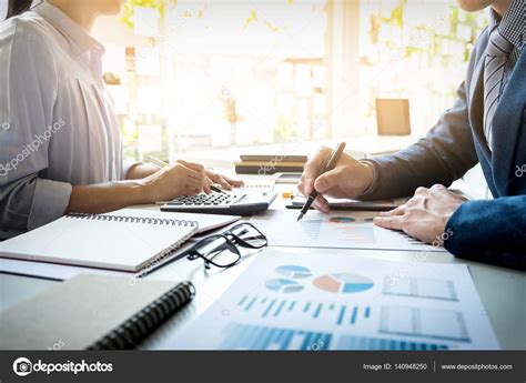 Free Stock Photos Business People 的图像结果