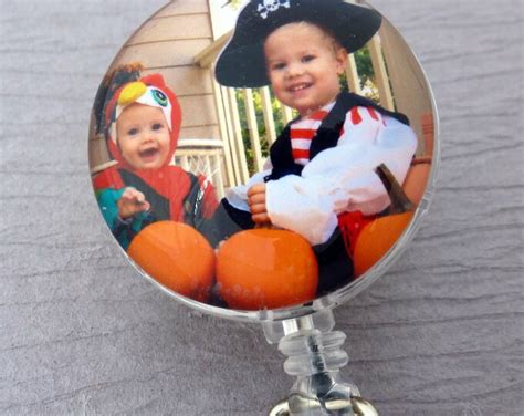 Local Map Pin Keychains 的图像结果