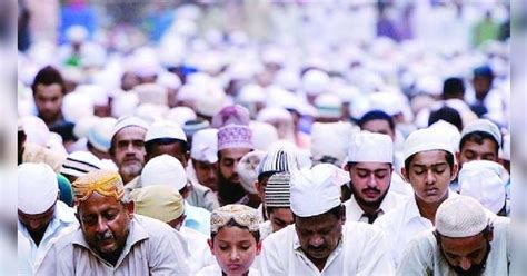 case registered against 200 people including 2 clerics For Namaj during ...