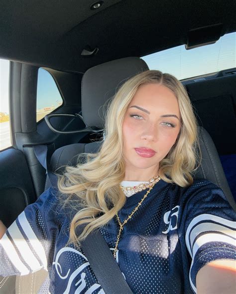 Arianna Flowers | the art & the process | Instagram