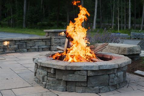 Outdoor Fire Pits - How Much Does a Stone Fire Pit Cost? - Masseo ...