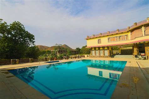 OYO 24395 HILLS RETREAT RESORT (Udaipur, Rajasthan) - Specialty Resort ...