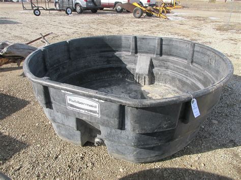 Rubbermaid 300 Gallon Stock Tank Cover at Elijah Elliston blog