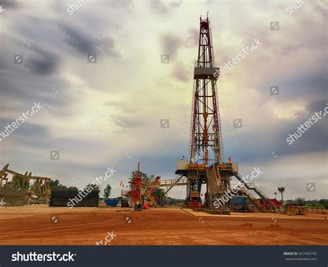 Onshore Oil Drilling