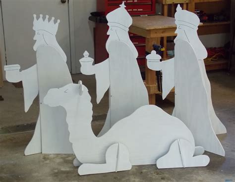 Outdoor nativity set phase 3. | Christmas yard art, Outdoor christmas ...