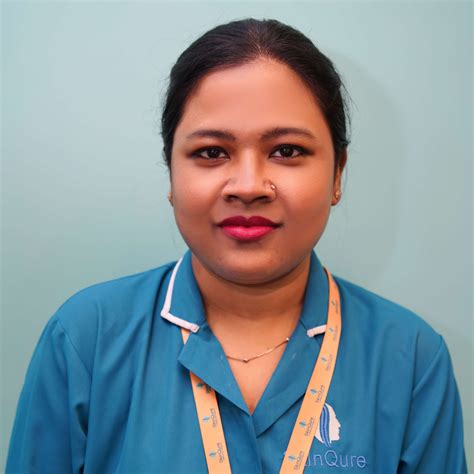 Meet the Experts: SkinQure’s Top Aestheticians in Delhi