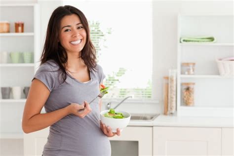 孕晚期胎儿偏小吃什么 专家都推荐这6种食物 - 妈妈育儿网