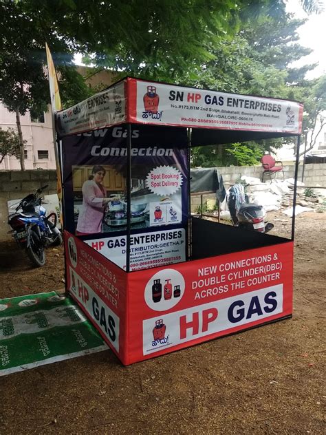 Portable Displays - Roll UPs, Canopies, Kiosks, Demo Tents