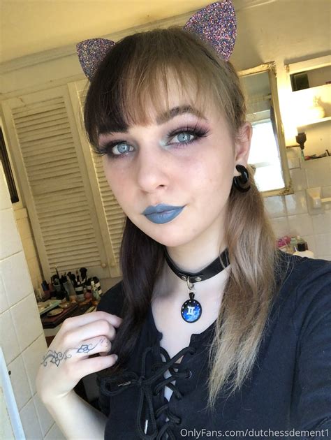 Dutchess Dementia – dutchessdementia OnlyFans Leaks (89 fotos + 9 Videos)