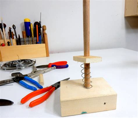 How to Make a Small Spring 的图像结果