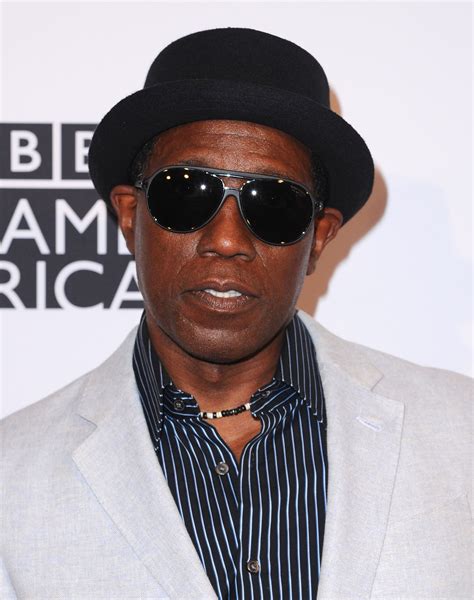 Patrick Swayze, Wesley Snipes Drag Queen Movie Is A Hit On Streaming