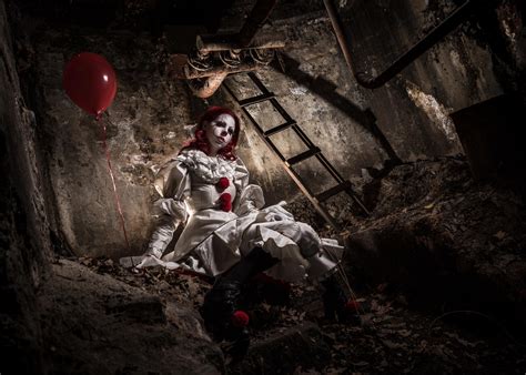 Pennywise Adrian Scene 的图像结果