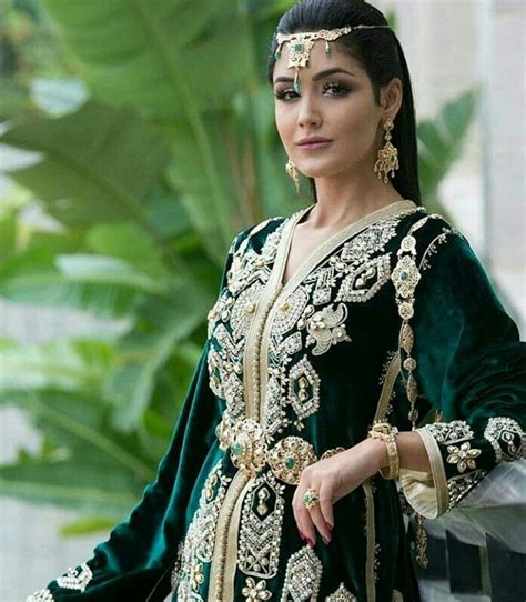 Albums 101+ Pictures What Is Traditional Moroccan Clothing Superb