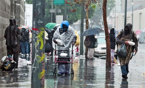 Homeless People 的图像结果