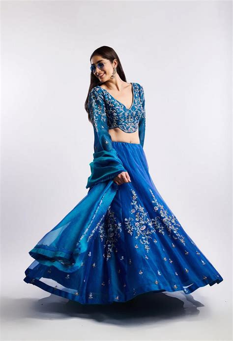 Tips To Make Your Bridesmaid Look Shine This Wedding Season